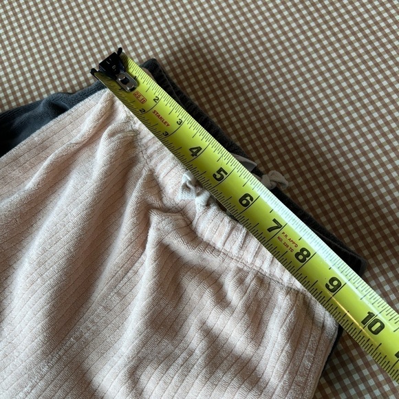 Bundle of 2 h&m jogger pants size 3 - Picture 3 of 14